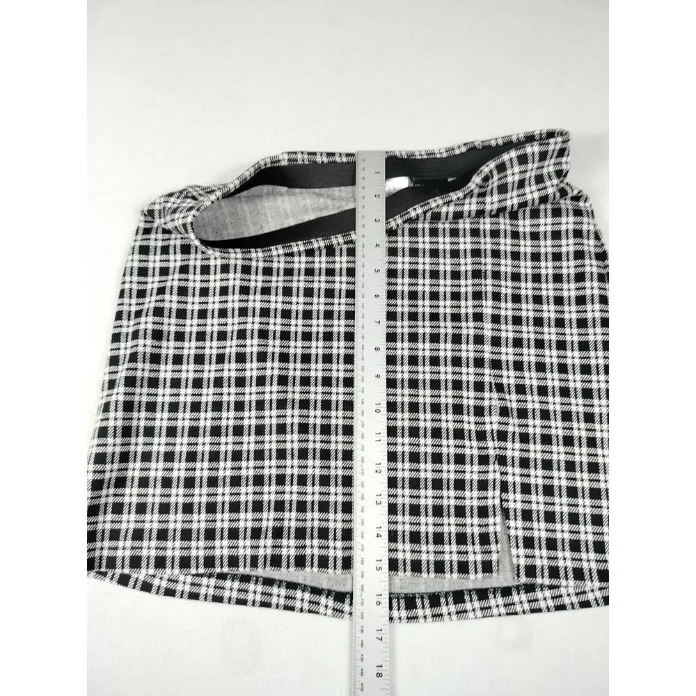 Divided By H&M Skirt Woman's Medium‎ Black Checkered Punk Rock Grunge Y2K Rocker